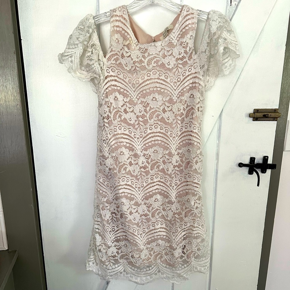 Francesca’s so be XS cream lace off the shoulder dress